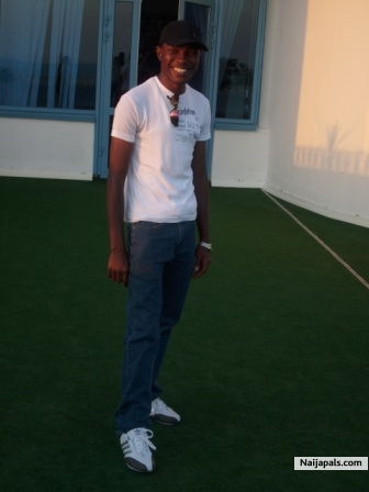  - click for next photo