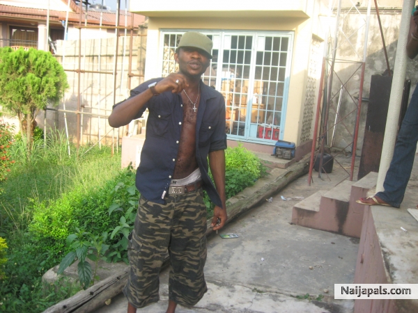 am a soldier - click for next photo