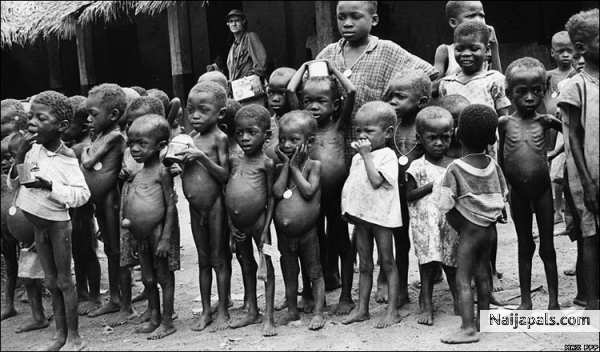 IGBO CHILDREN DURING THE CIVIL WAR - click for next photo