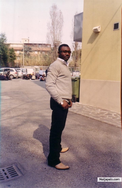  - click for next photo