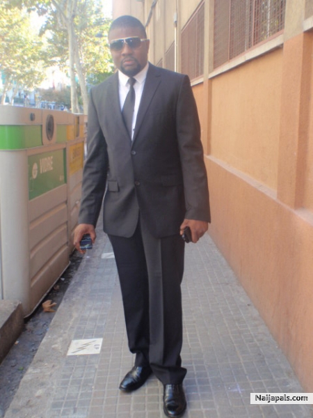 - click for next photo
