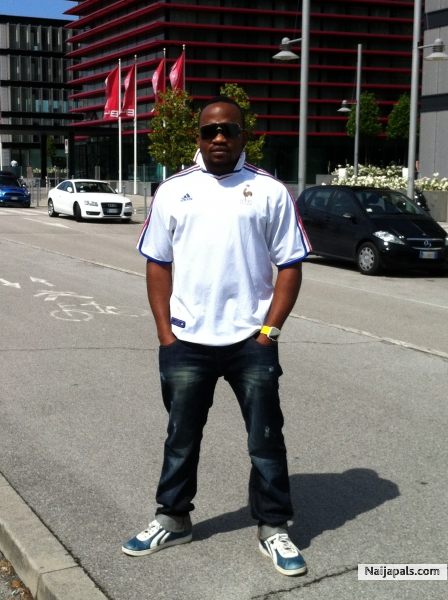  - click for next photo