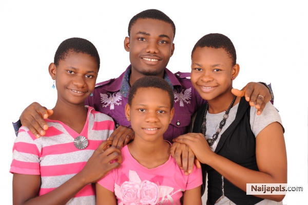 Don Prince a.k.a Sampe with His Children Barrister Princess Chinagorom Williams, and the young one - click for next photo