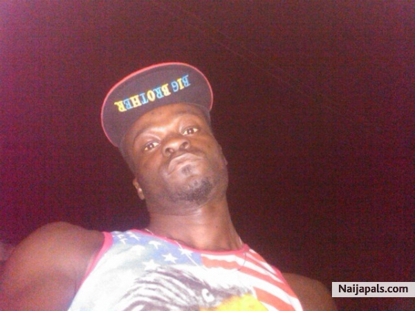 I love mysef - click for next photo