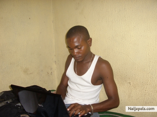 In my Crib with my Notebook.. ... . - click for next photo