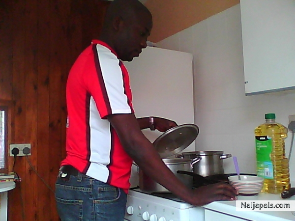 cooking session - click for next photo