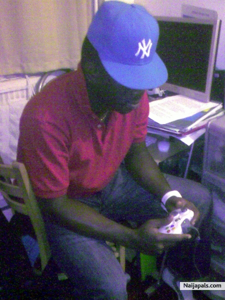  - click for next photo