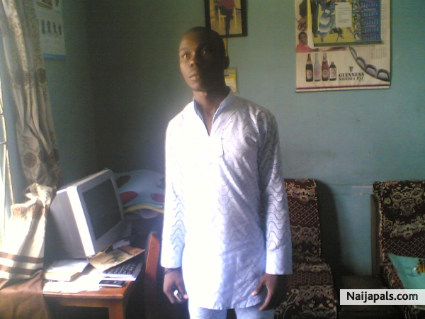  - click for next photo