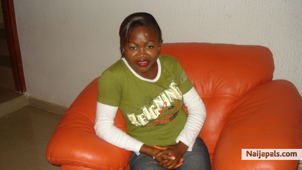 fyn girl - click for next photo