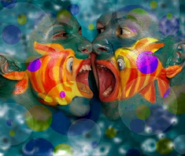  - click for next photo