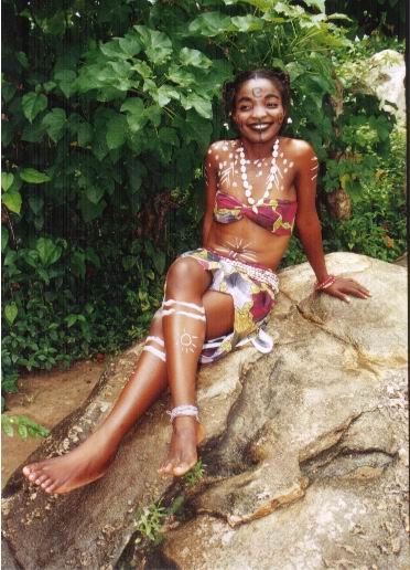 cute african babe - click for next photo