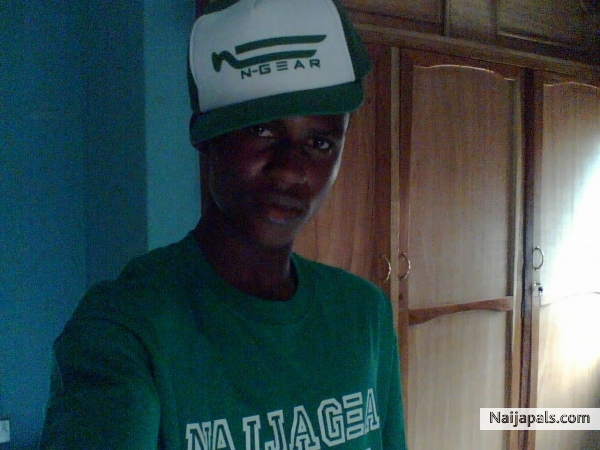  - click for next photo