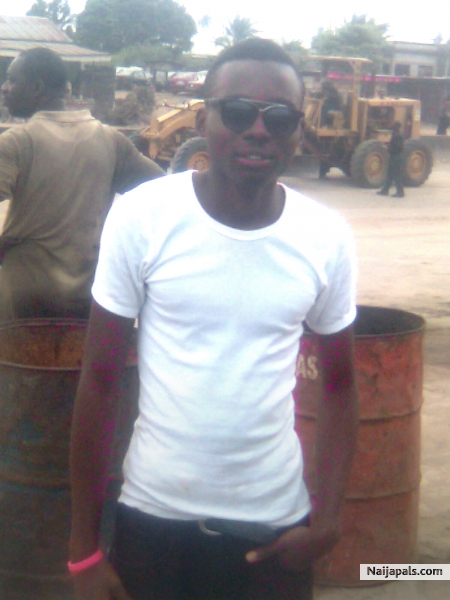  - click for next photo