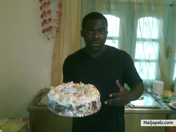 drop dat cake - click for next photo