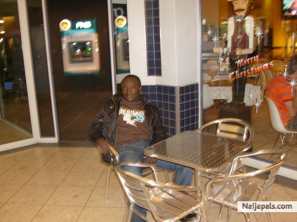 jozi - click for next photo