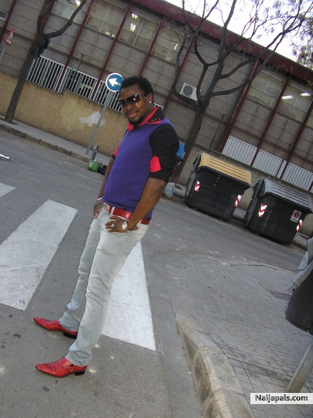  - click for next photo