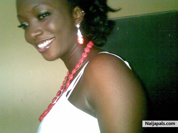 Keep Smilling - click for next photo