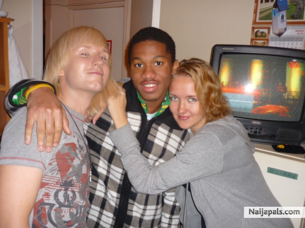 me and my friends - click for next photo