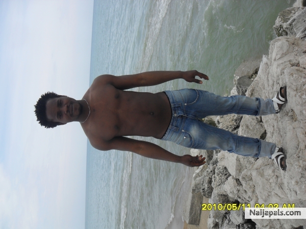  - click for next photo