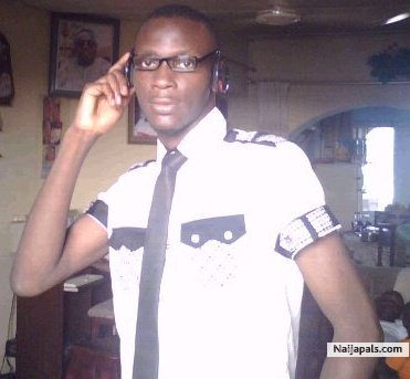 Omo Jesu Nooni - click for next photo