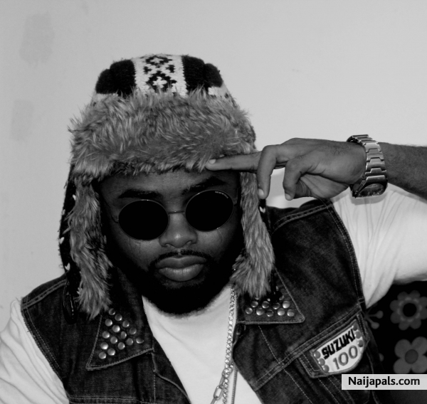Funky4ent - click for next photo