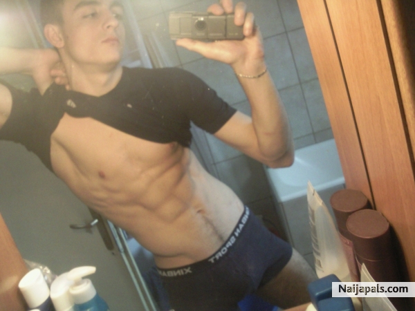  - click for next photo
