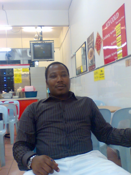  - click for next photo