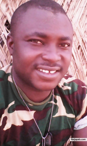 Na God - click for next photo