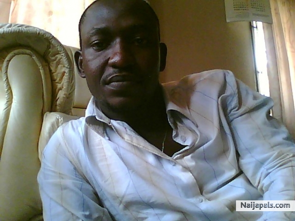 CHILLIN............. - click for next photo