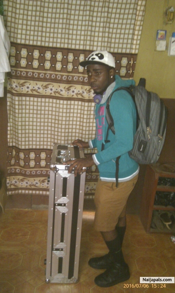 9ja dj Lukas - click for next photo