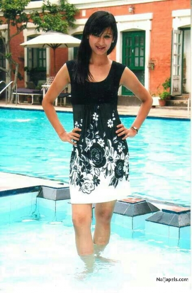 Bangalore Independent Escorts - click for next photo