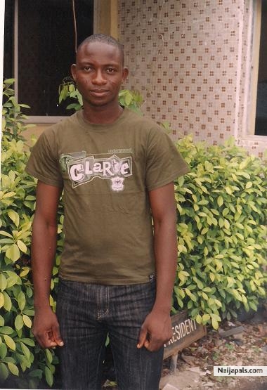 waliu - click for next photo