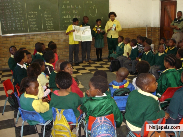 Children Kievit66 Schools. - click for next photo