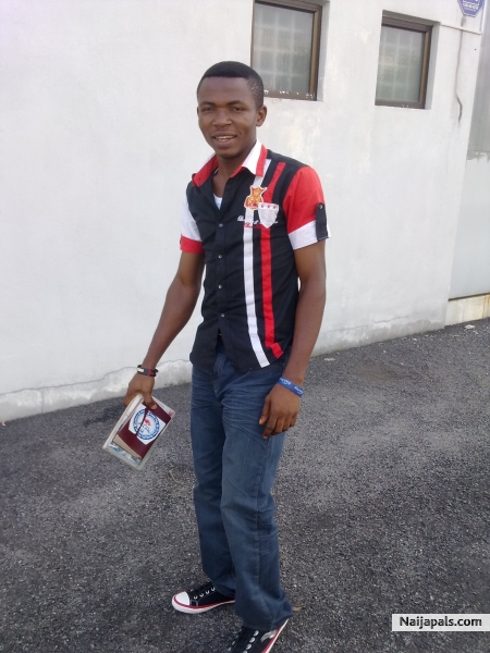  - click for next photo