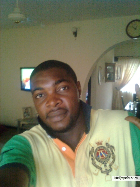 just me in da crib - click for next photo