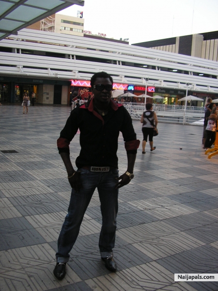  - click for next photo