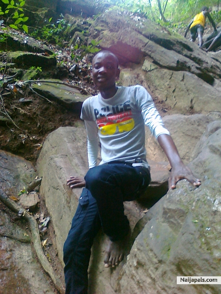  - click for next photo