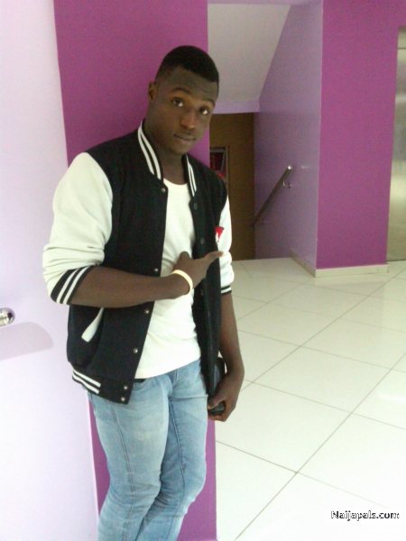  - click for next photo