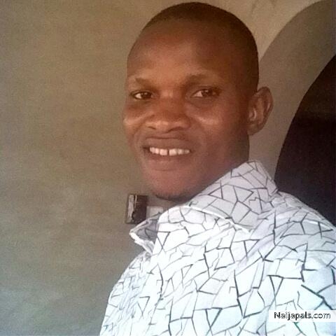 Hon.Esan - click for next photo