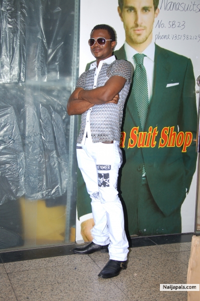  - click for next photo