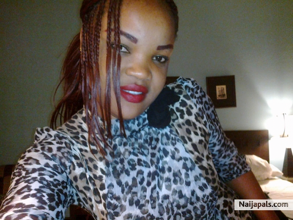 nice lips - click for next photo