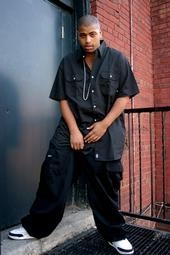 K SIMMONDS - click for next photo