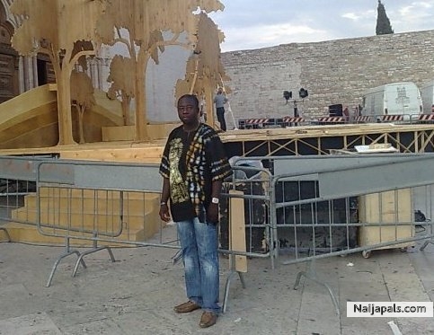  - click for next photo