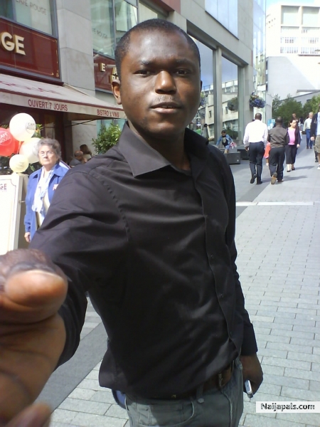  - click for next photo