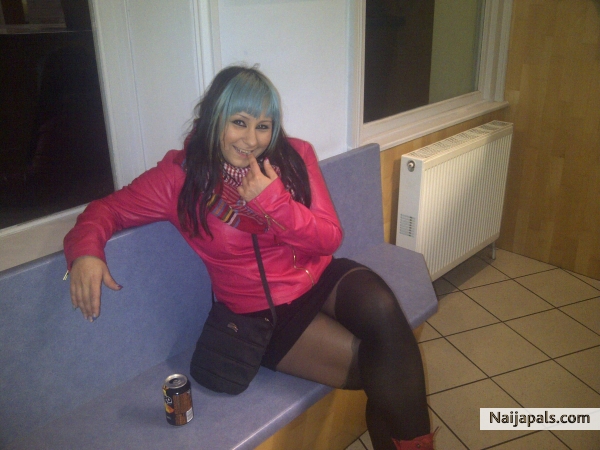  - click for next photo