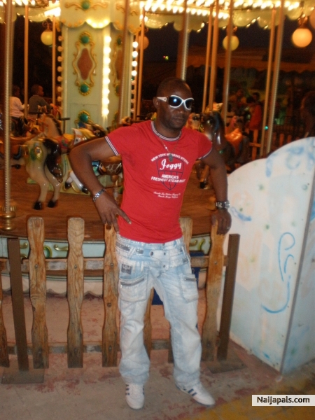 abury 4 guys - click for next photo