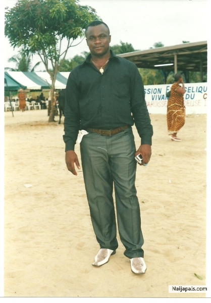  - click for next photo