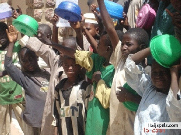 Naijapals handing over new MEPAl. - click for next photo
