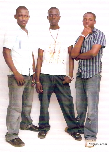 L@YLOW - click for next photo