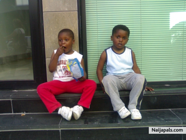 kevin nd kelly - click for next photo